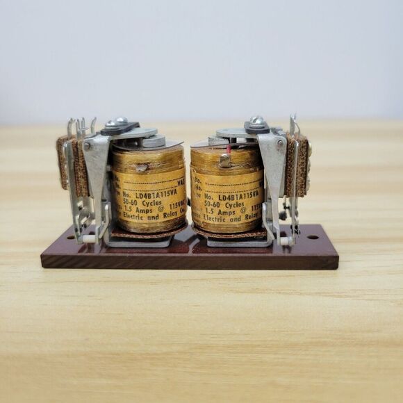 Vintage Dual Coil Relay Unit – LD4B1A115VA – 115V AC - Picture 1 of 11